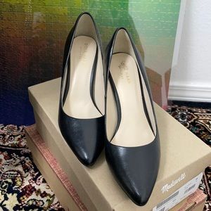COLE HAAN HEELS JULIANA - SIZE 6